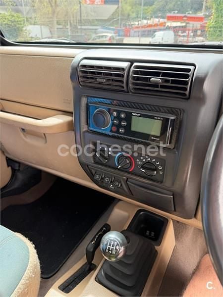 Usado Jeep Wrangler 177 CV (130 kW) 2000 Negro SUV