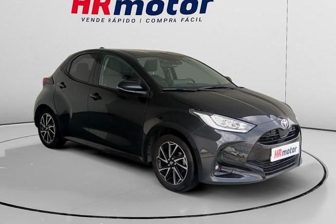 Usado 2023 Toyota Yaris Hybrid Design | 17.990 € (Super precio) - Imagen 1/4