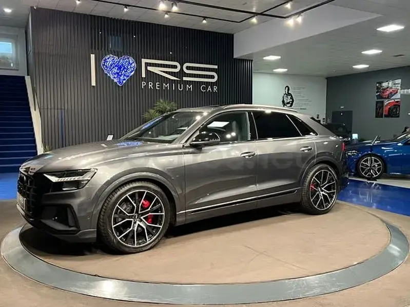 Usado Audi SQ8 Sport 435 CV (319 kW) 2020 Gris / plata SUV