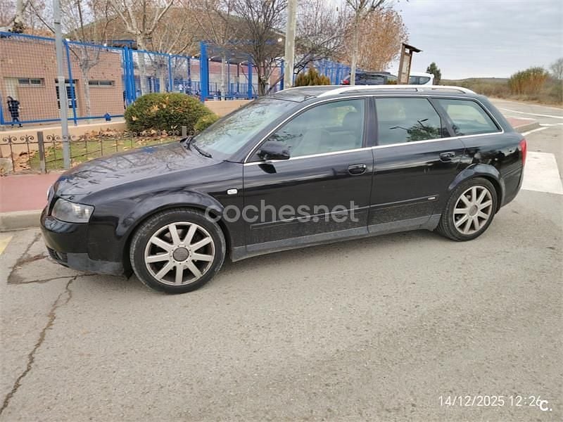 Begagnad Audi A4 Sport 180 HK (132 kW) 2004 Svart Kombi