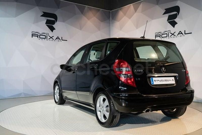 Usado Mercedes A180 Avantgarde 109 CV (80 kW) 2007 Negro Monovolumen