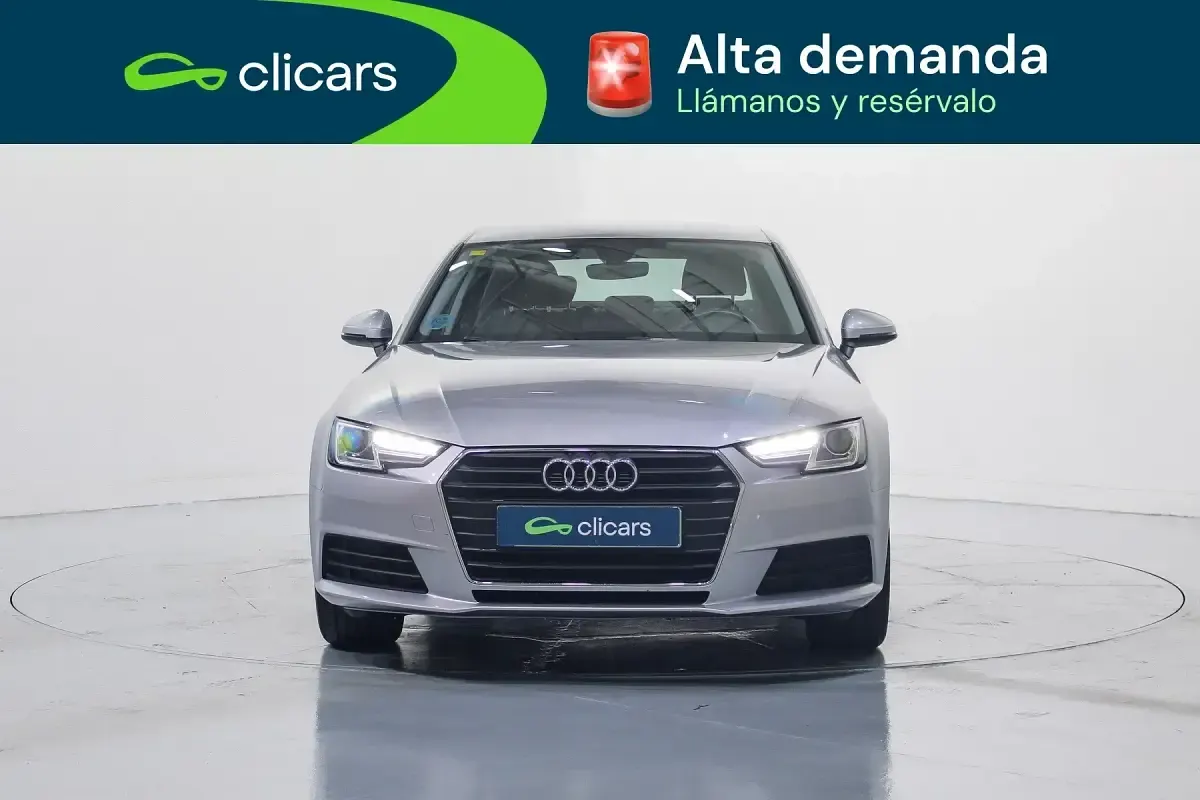 Usado Audi A4 Advanced 150 CV (110 kW) 2018 Gris Berlina