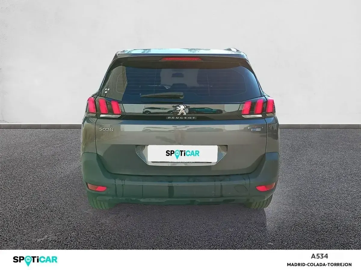 Usado Peugeot 5008 Active 130 CV (95 kW) 2017 Gris SUV