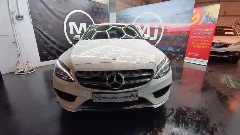 Usado Mercedes C250 AMG line 204 CV (150 kW) 2014 Blanco Berlina
