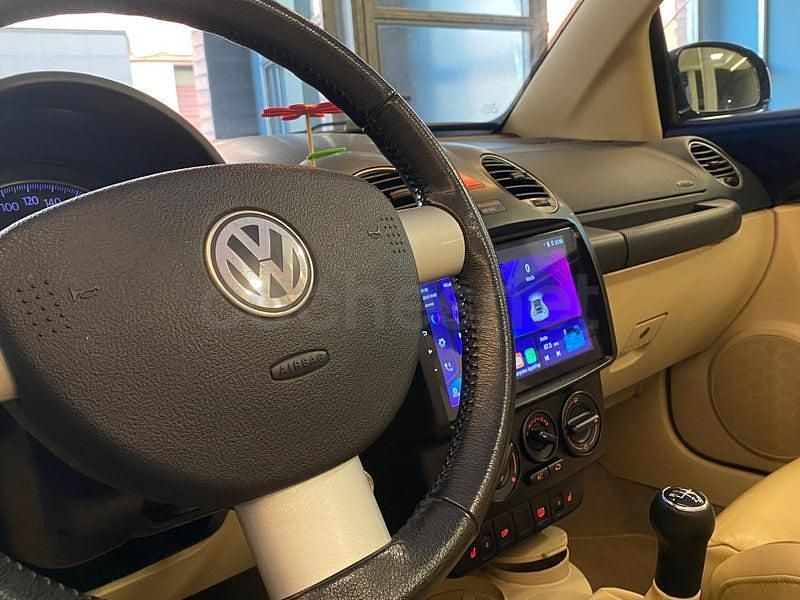 Usado VW New Beetle 150 CV (110 kW) 2008 Azul Utilitario