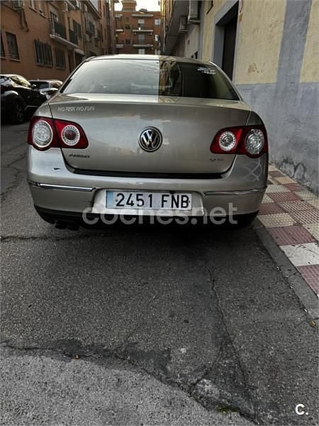 Usado VW Passat Trendline 140 HP (102 kW) 2007 Bege Sedan