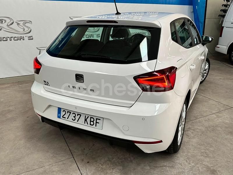 Usado Seat Ibiza Style 95 CV (69 kW) 2017 Blanco Berlina