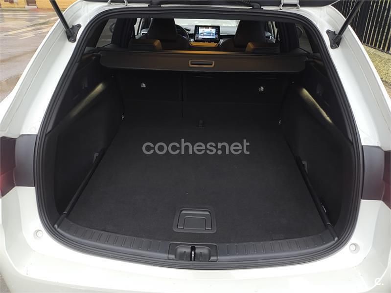 Usado Toyota Corolla Sport 122 CV (89 kW) 2021 Blanco Familiar