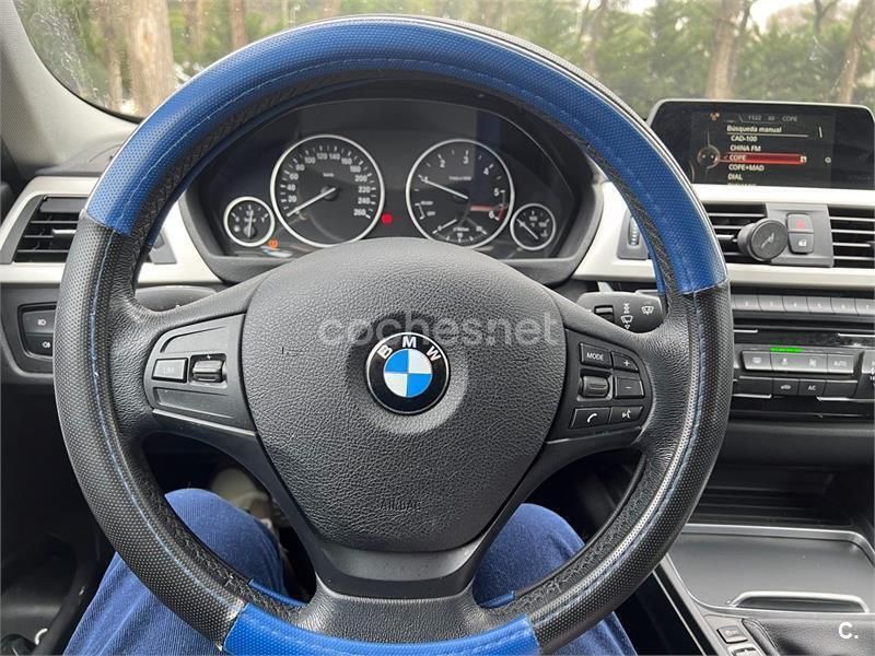Azul Usado 2017 BMW 318 Familiar | 13.400 € (Precio justo) - Imagen 1/4
