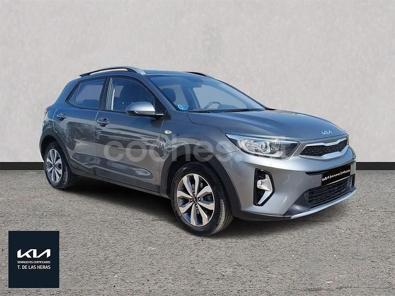 Gris / plata Usado 2024 Kia Stonic SUV | 17.199 € (Buen precio) - Imagen 1/4