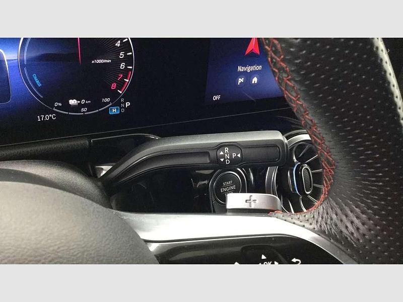 Usado Mercedes GLA250 218 CV (160 kW) 2025 Negro SUV