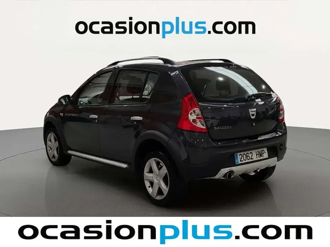 Usado Dacia Sandero Stepway 90 CV (66 kW) 2012 Gris Utilitario