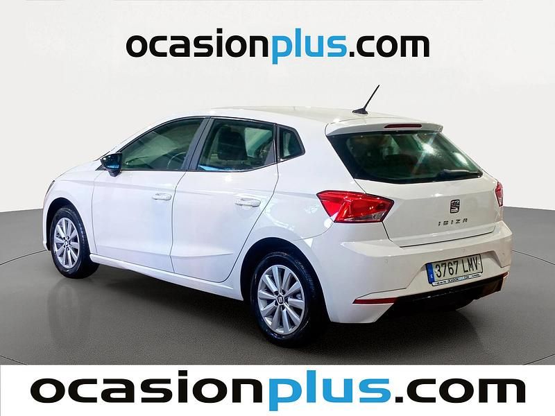 Usado Seat Ibiza Style 110 CV (80 kW) 2021 Blanco Utilitario