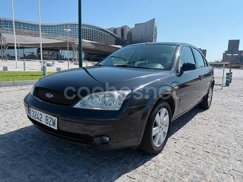 Azul Usado 2002 Ford Mondeo Trend Berlina | 4500 € (Un poco caro) - Imagen 1/4