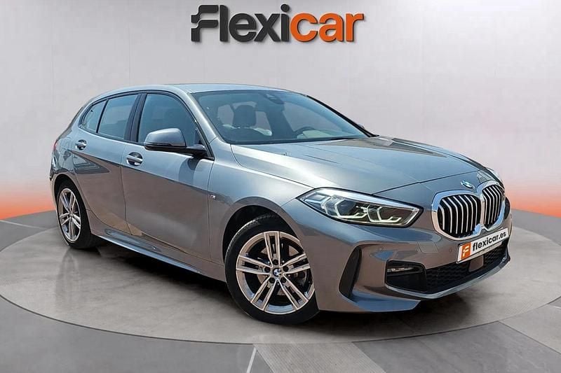 Gris Usado 2023 BMW 118 Utilitario | 24.390 € (Precio justo) - Imagen 1/4