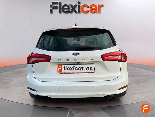 Usado Ford Focus Active 120 CV (88 kW) 2022 Blanco Berlina