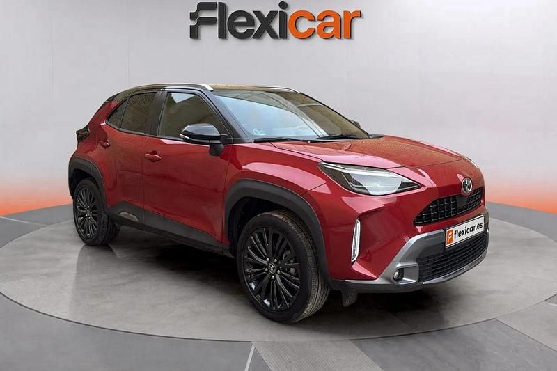 Granate Usado 2021 Toyota Yaris Hybrid Active | 18.490 € (Precio justo) - Imagen 1/4