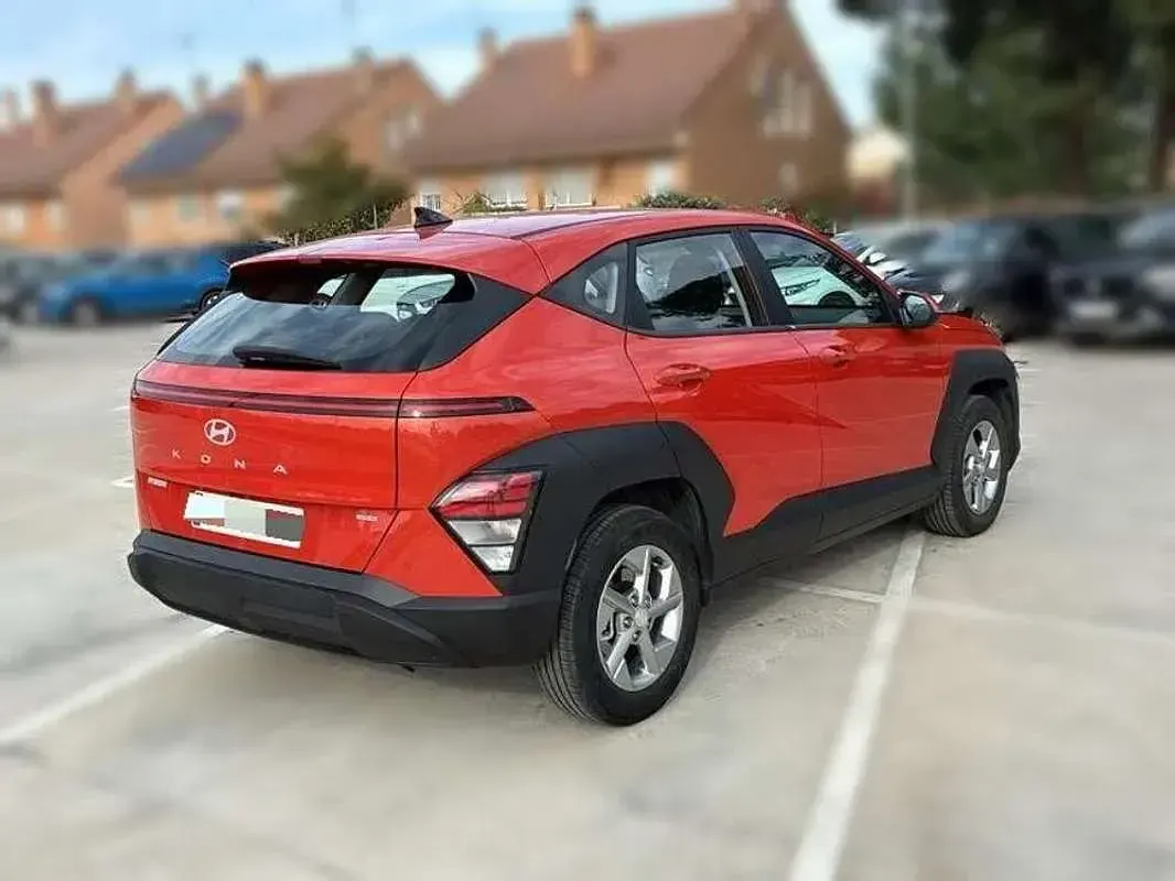 Usado Hyundai Kona 105 CV (77 kW) 2024 Naranja SUV