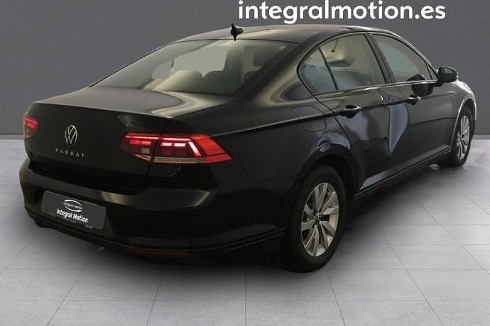 Usado VW Passat Business 122 CV (89 kW) 2021 Berlina