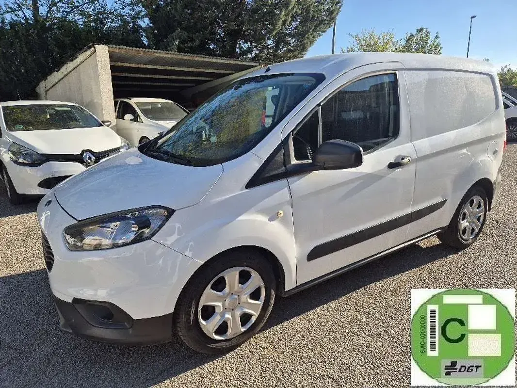 Usado Ford Transit Courier Trend 75 CV (55 kW) 2021 Blanco Van