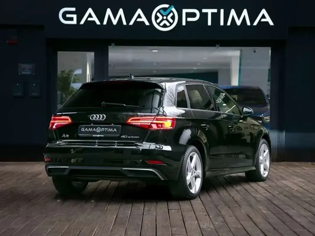 Usado Audi A3 Sport 204 CV (150 kW) 2020 Negro Berlina