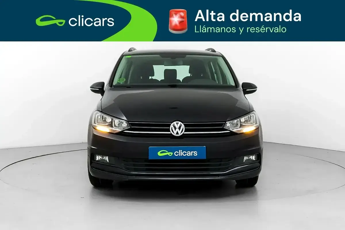 Usado VW Touran Edition 110 CV (80 kW) 2018 Negro Monovolumen