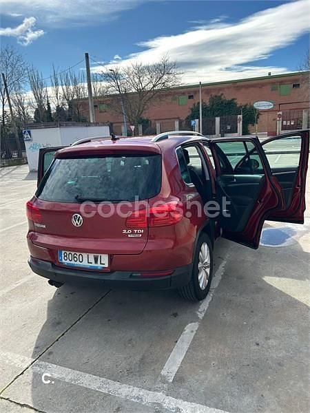Usado VW Tiguan Advance 150 CV (110 kW) 2016 Rojo SUV