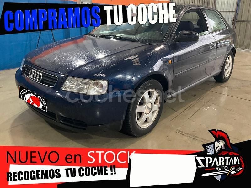 Azul Usado 2001 Audi A3 Ambiente Berlina | 2890 € (Precio justo) - Imagen 1/1