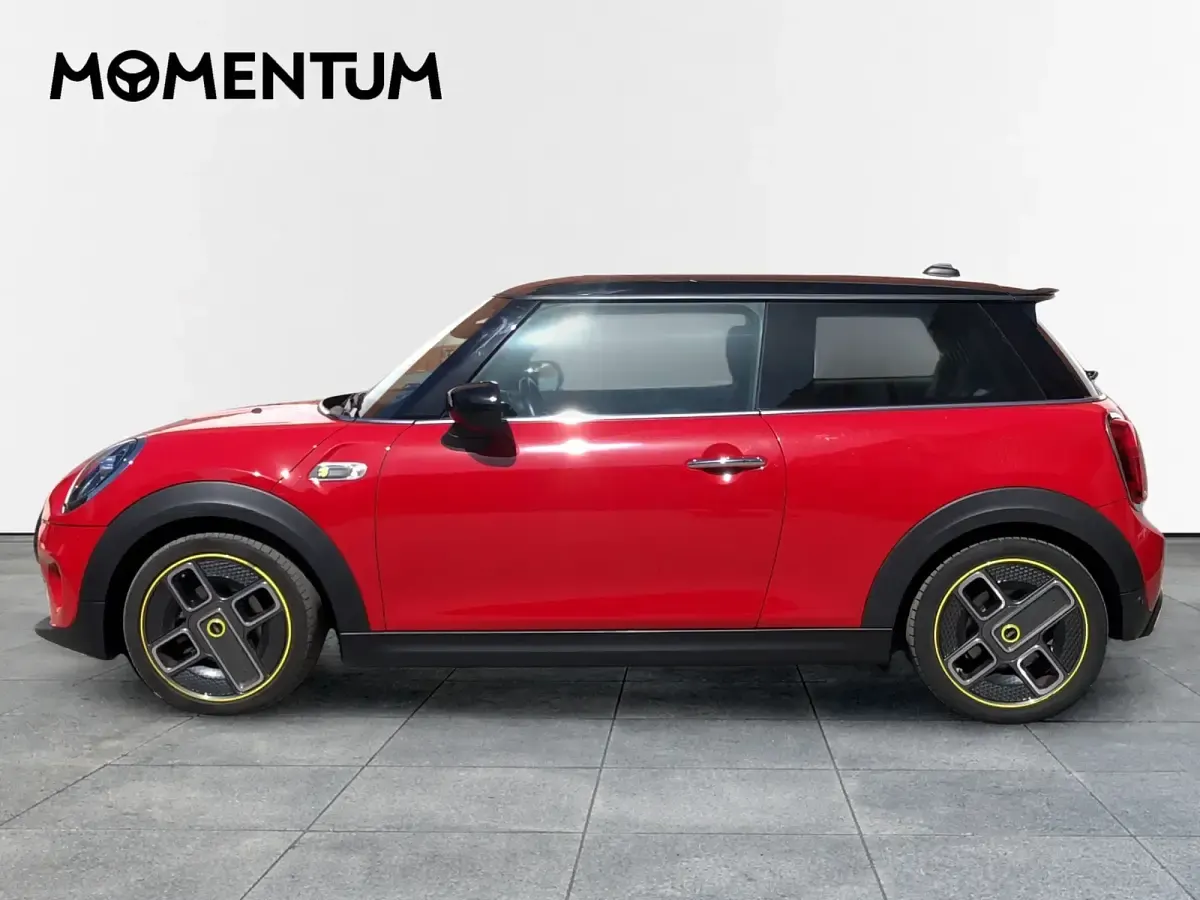 Usado Mini Cooper SE 135 kW (184 CV) 2021 Rojo Utilitario