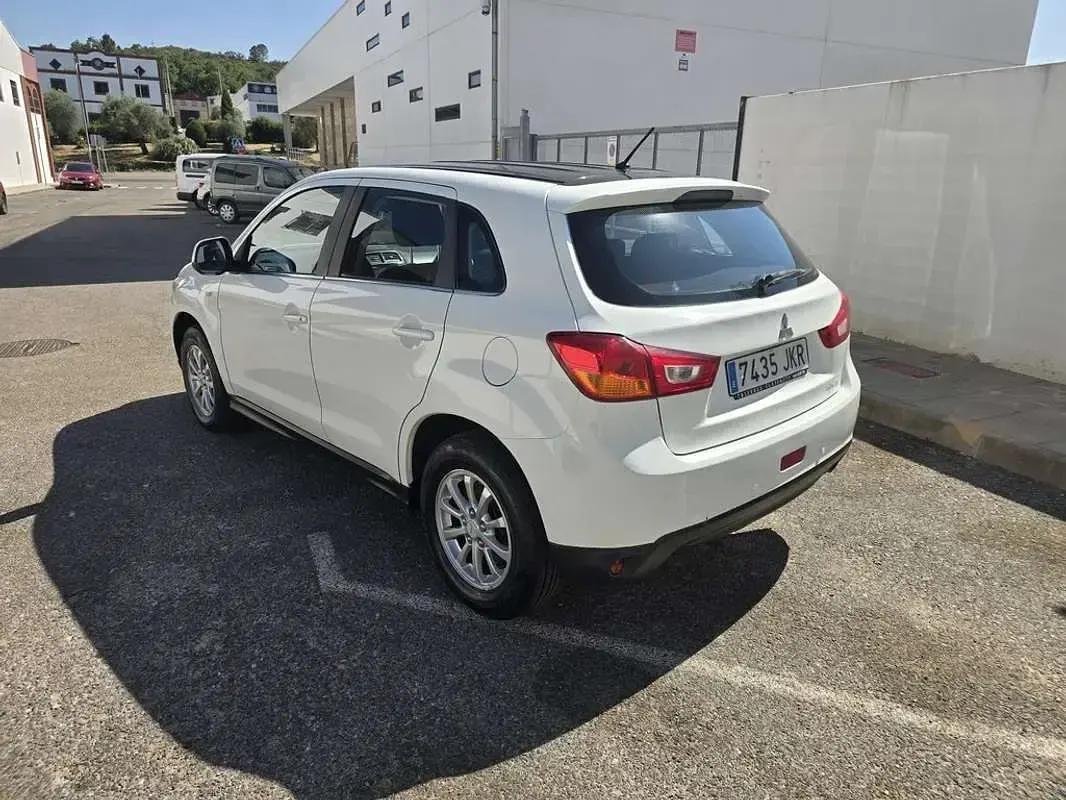 Usado Mitsubishi ASX Motion 116 CV (85 kW) 2016 Blanco SUV