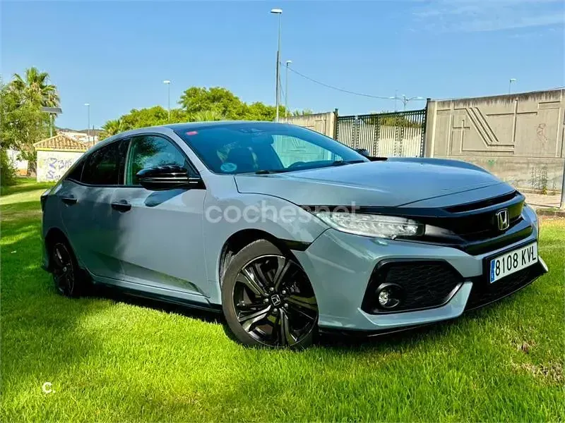Usado Honda Civic Sport Plus 182 CV (133 kW) 2019 Gris / plata Berlina