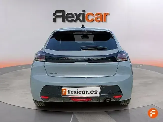 Usado Peugeot 208 Allure 100 CV (73 kW) 2025 Gris Utilitario