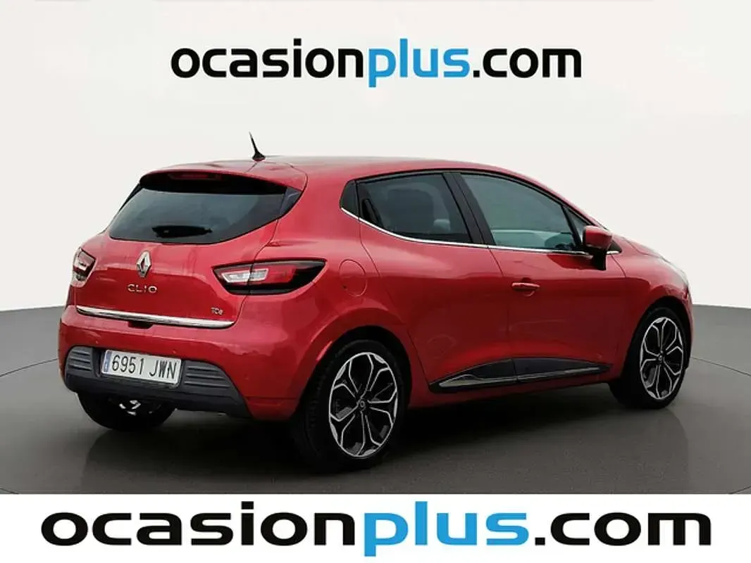 Usado Renault Clio Zen 90 CV (66 kW) 2017 Rojo Utilitario