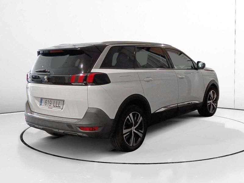 Usado Peugeot 5008 Allure 131 CV (96 kW) 2020 Blanco SUV