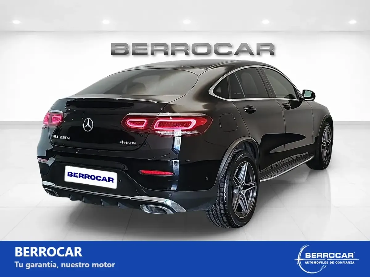 Usado Mercedes GLC220 194 CV (142 kW) 2022 Negro SUV