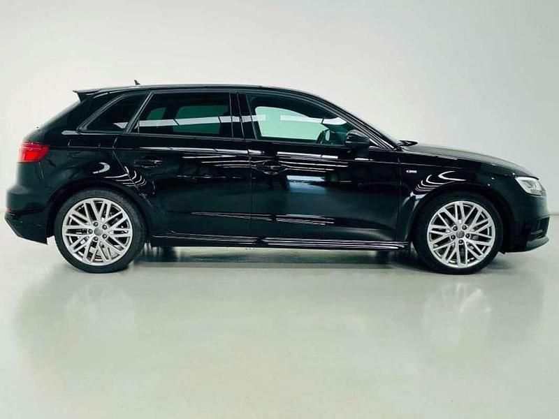 Negro Usado 2017 Audi A3 Sportback S-Line Utilitario | 18.499 € (Precio justo) - Imagen 1/4