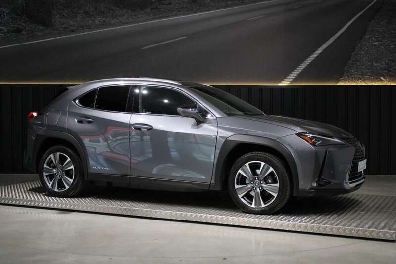 Usado Lexus UX 300e Luxury Line 150 kW (204 CV) 2022 Gris SUV