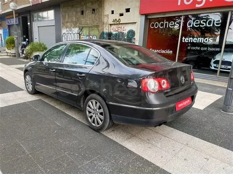 Używany VW Passat Advance 140 KM (102 kW) 2008 Czarny Sedan/Limuzyna