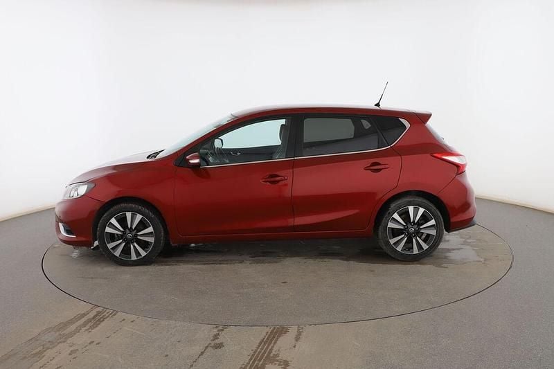 Usado Nissan Pulsar N-Connecta 115 CV (84 kW) 2016 Rojo Berlina