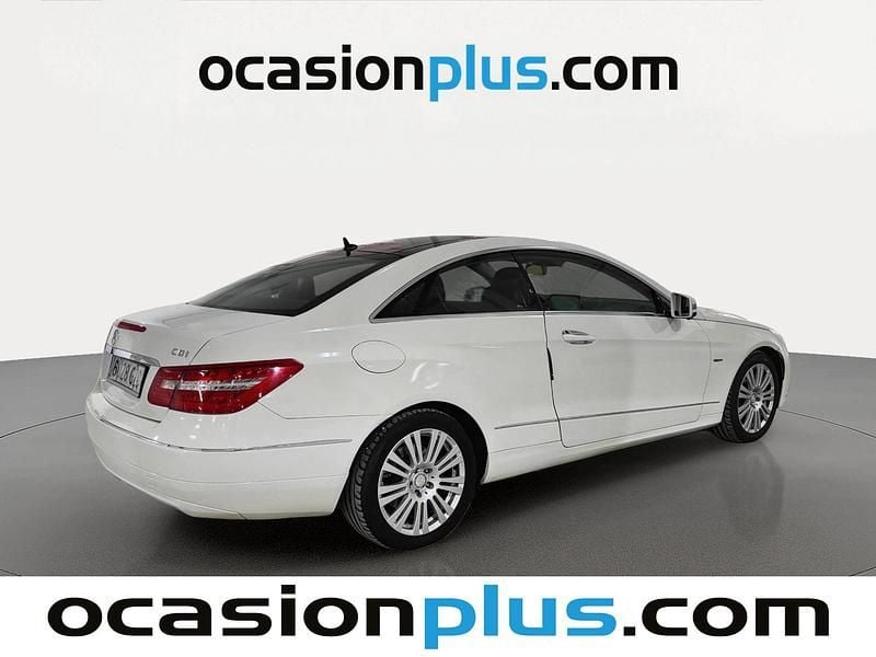 Usado Mercedes E220 Avantgarde 170 CV (125 kW) 2010 Blanco Coupe