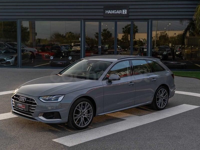 Usado Audi A4 S-Line 204 CV (150 kW) 2023 Gris / plata Familiar
