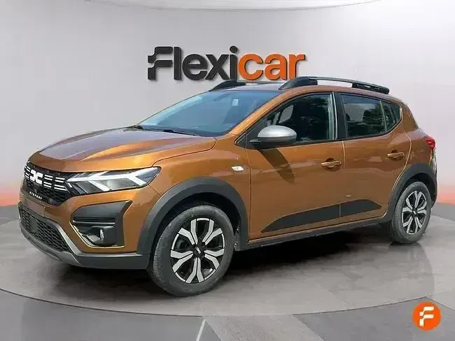 Usado Dacia Sandero Essentiel 91 CV (66 kW) 2023 Naranja Berlina
