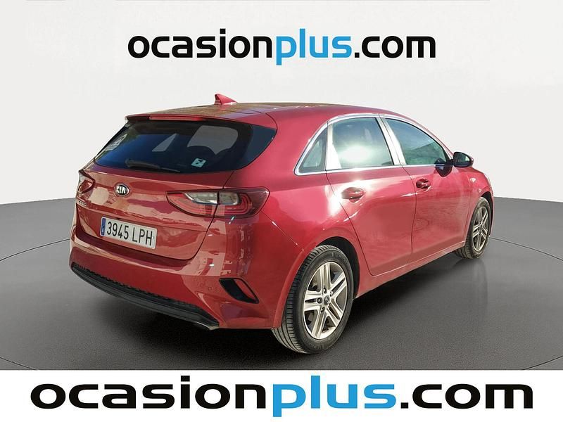 Usado Kia Ceed 120 CV (88 kW) 2021 Rojo Utilitario
