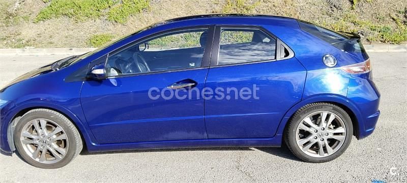Usado Honda Civic Executive 140 CV (102 kW) 2010 Azul Berlina