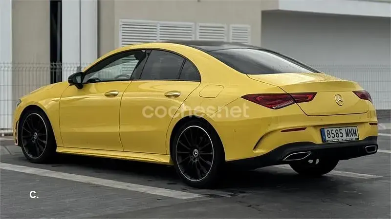 Usado Mercedes CLA250 224 CV (164 kW) 2020 Amarillo Coupe