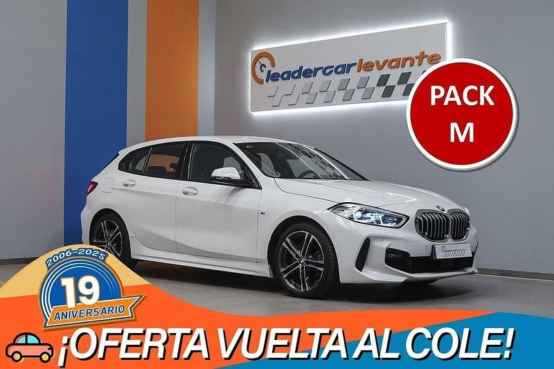 Blanco Usado 2021 BMW 120 Utilitario | 26.900 € (Un poco caro) - Imagen 1/4