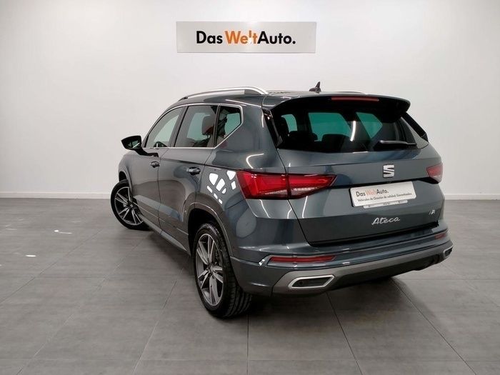 Gris Usado 2024 Seat Ateca FR SUV | 27.900 € (Un poco caro) - Imagen 1/4