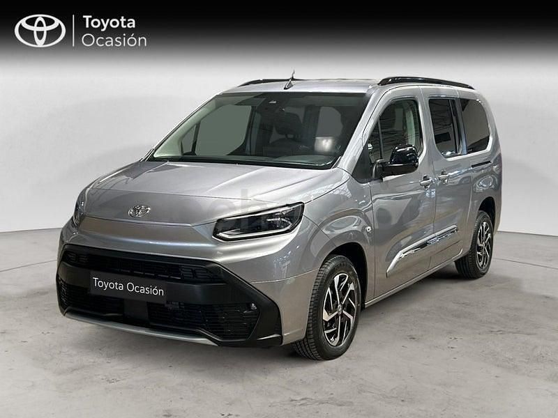 Usado Toyota Proace Verso Active 131 CV (96 kW) 2024 Gris / plata Familiar
