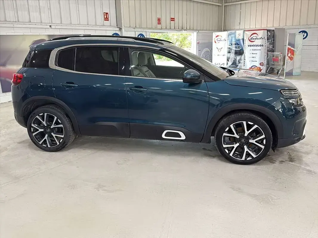 Usado Citroën C5 Aircross Shine 131 CV (96 kW) 2021 Verde SUV