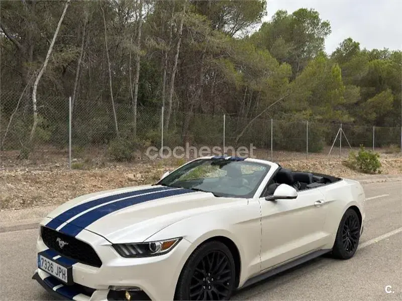 Usado Ford Mustang Convertible 314 CV (230 kW) 2016 Blanco Descapotable